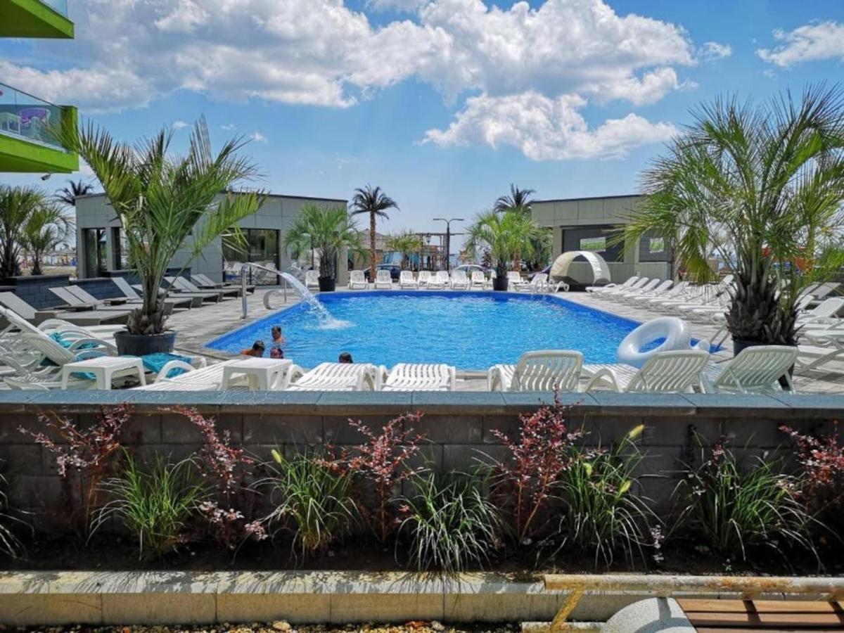 Blue Apartment In Spa N Pool Beach Resort Năvodari Kültér fotó